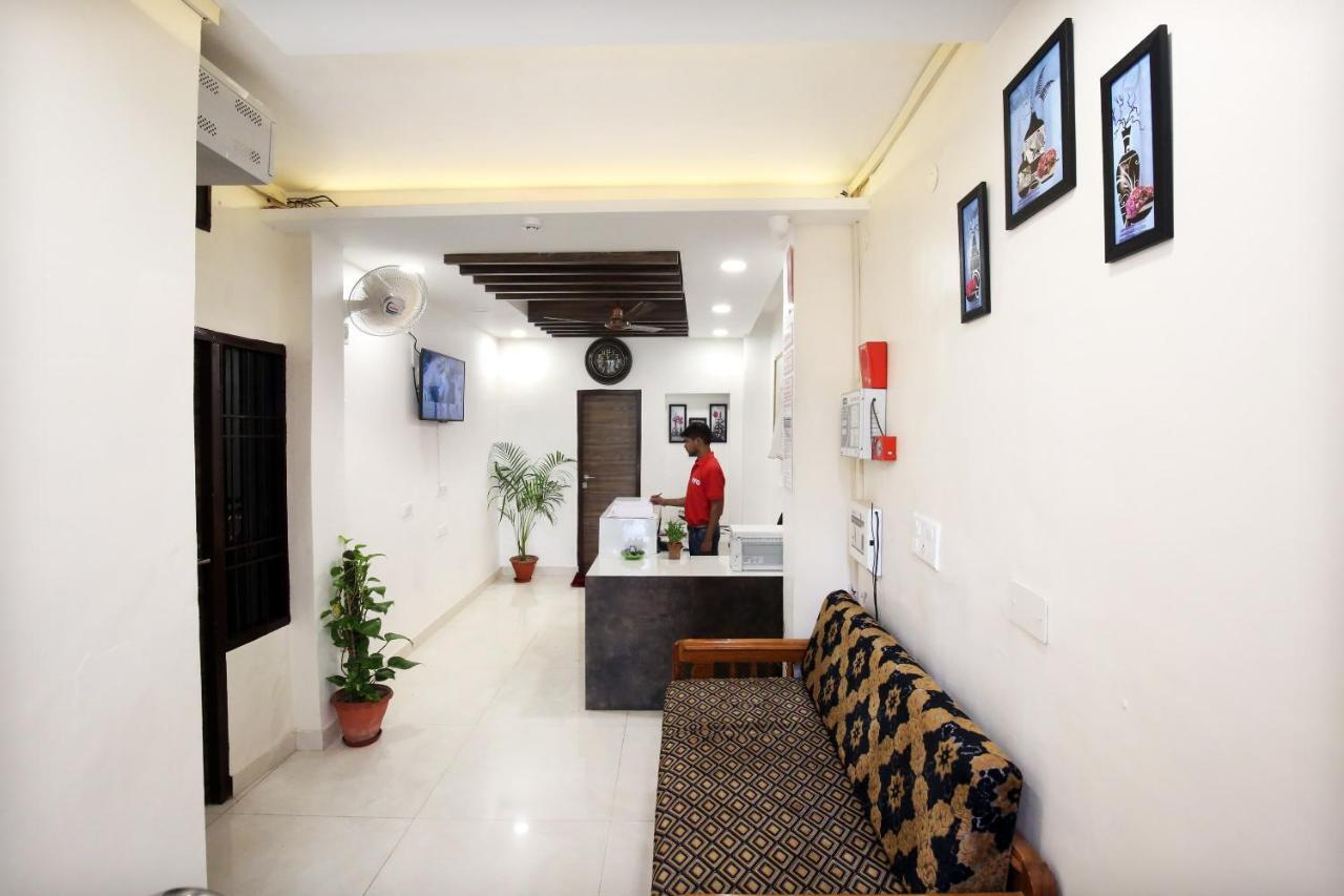 OYO 9732 Amar Motel Nayagaon Buitenkant foto